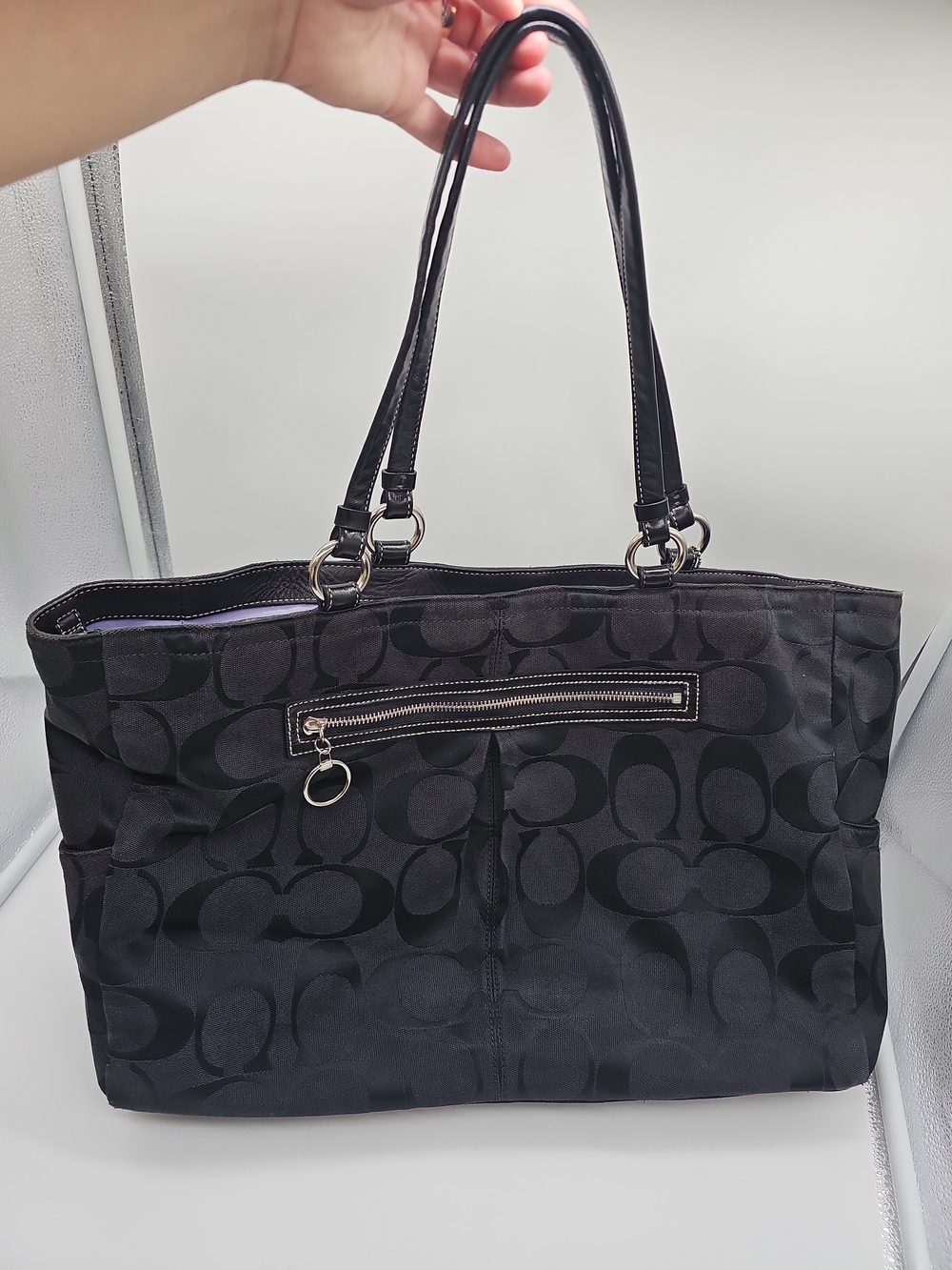 VINTAGES COACH  CONVERTIBLE SIGNATURE TOTE BLACK BAG